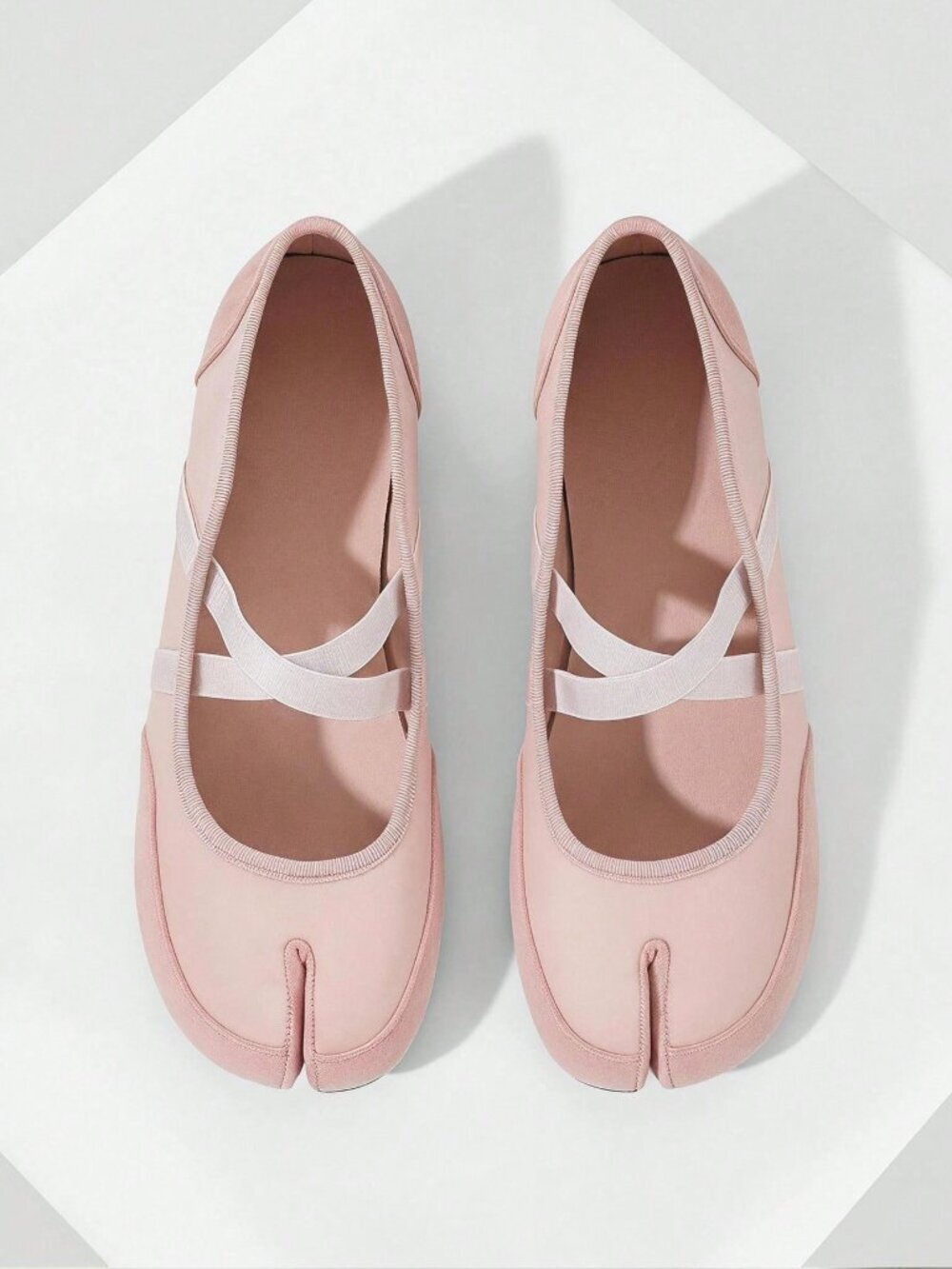 Pink Preppy Classic Women's Round Toe Criss-Cross Lace-Up Dance Shoes